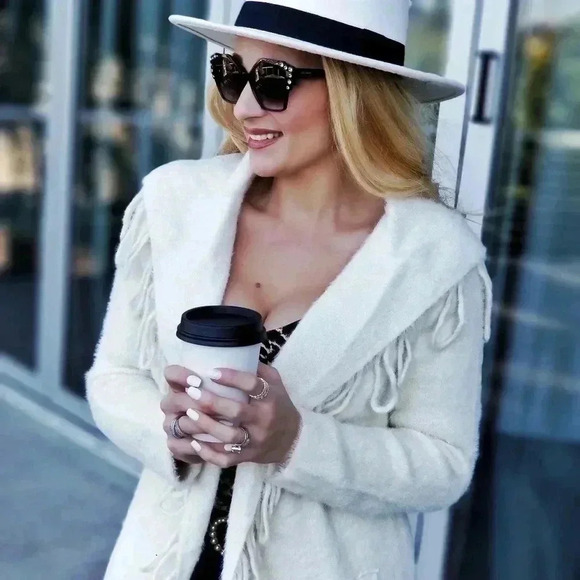 FAITH Fuzzy Knit Cardigan - Picture 3 of 3